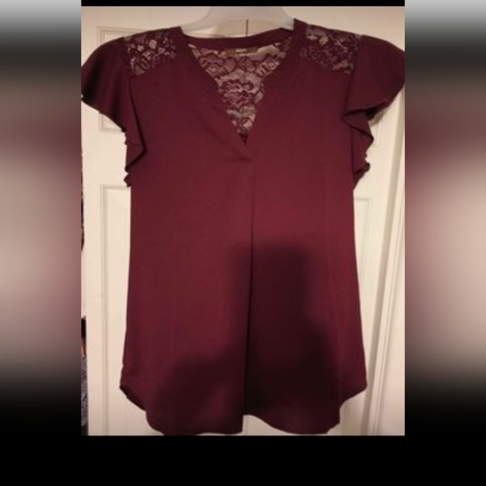 Blouse size M